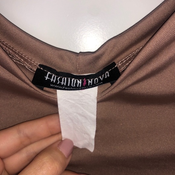 Stretchy open back crop top - Picture 3 of 4